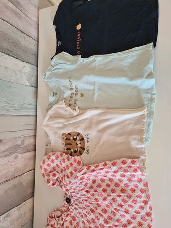 Lot de tee shirt.