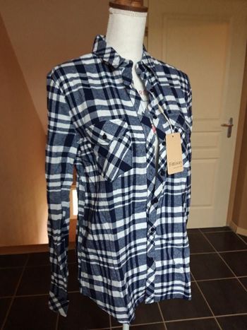 Chemise à carreaux neuve 40/42