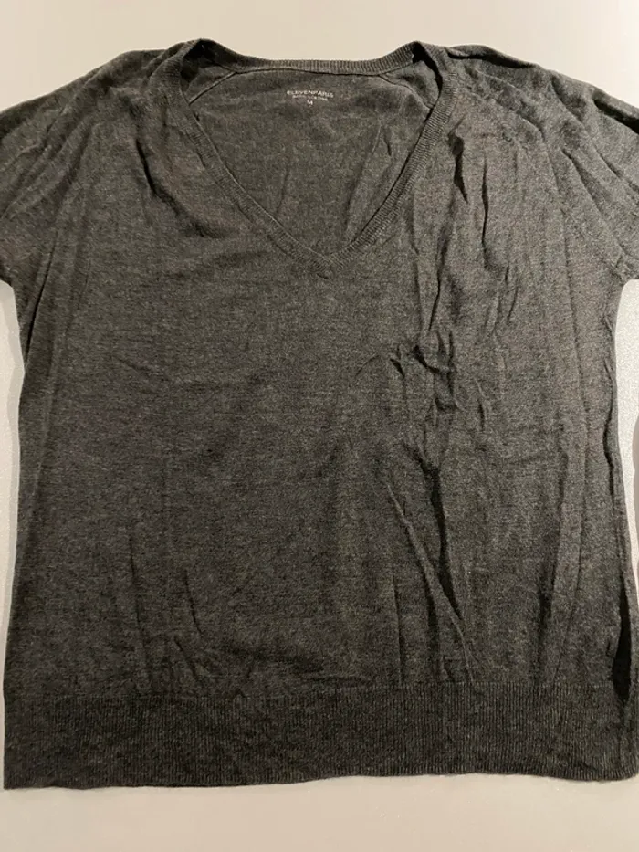 Pull col v gris eleven Paris