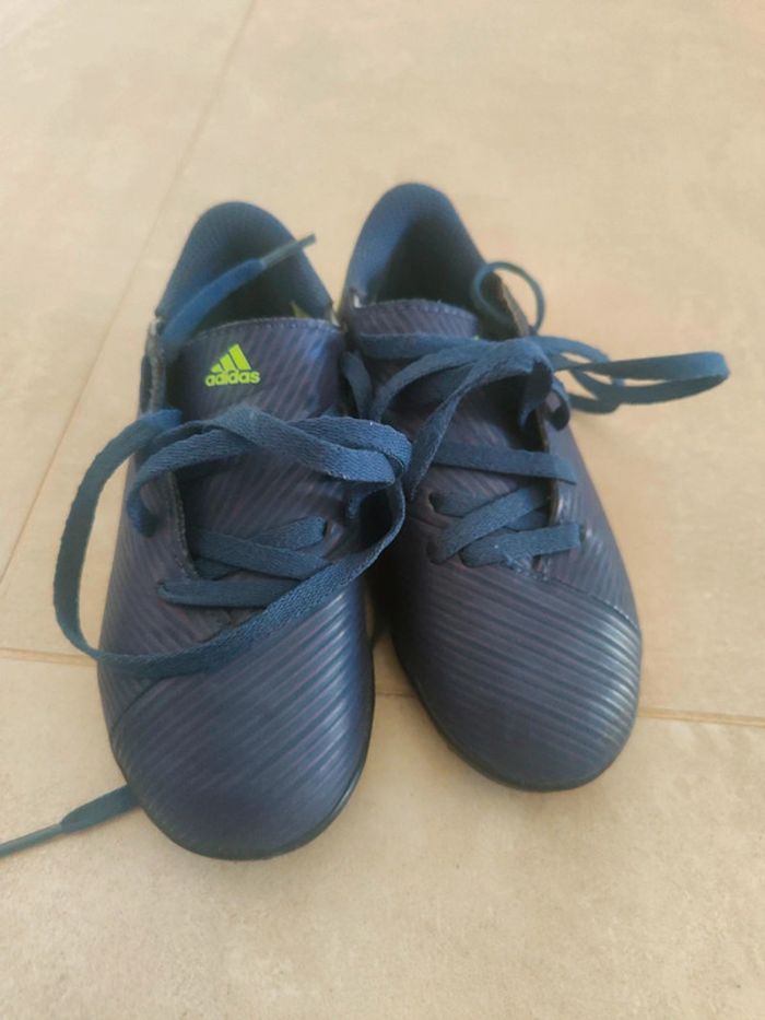 Baskets Crampons de foot pour sol synthétique adidas Nemeziz Messi 19.4 TF pointure 28 - photo numéro 2