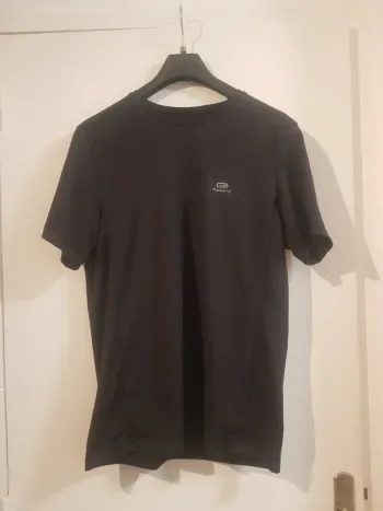 4 t-shirt Sport Taille L