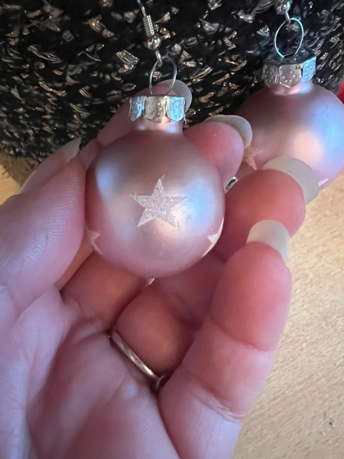 Boucles d’oreilles, boule de neige rose - photo numéro 2
