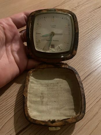 Reveil voyage vintage