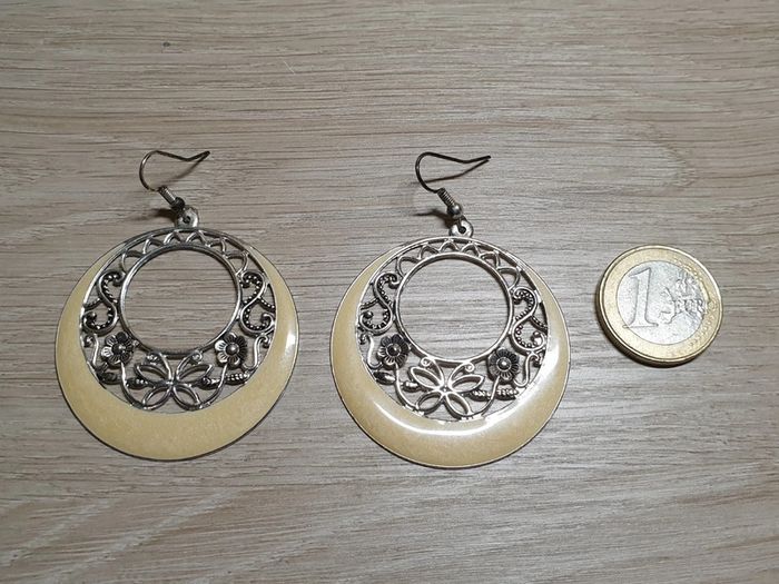 Ravissantes créoles vintage fleurs