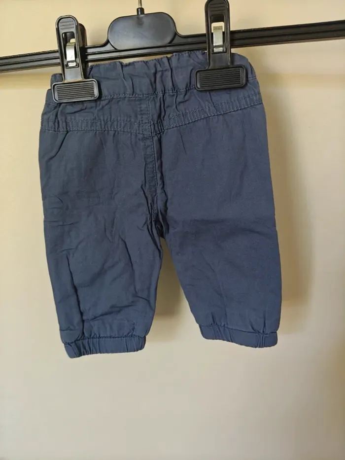 Pantalon 1 mois - photo numéro 3