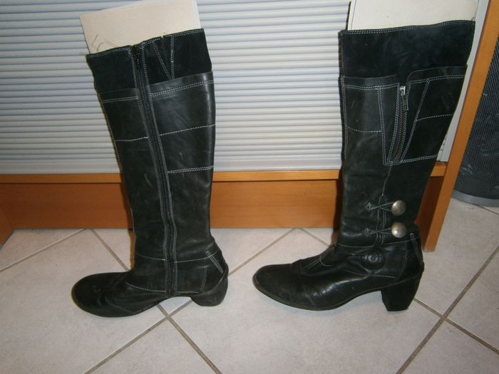 Bottes à talon en cuir marron PATAUGAS P38