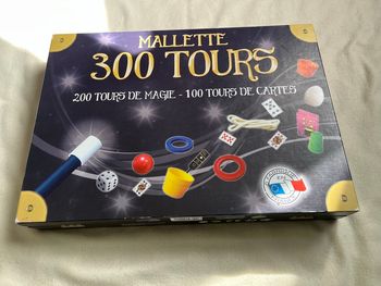Valise de magicien 300 tours magie et cartes