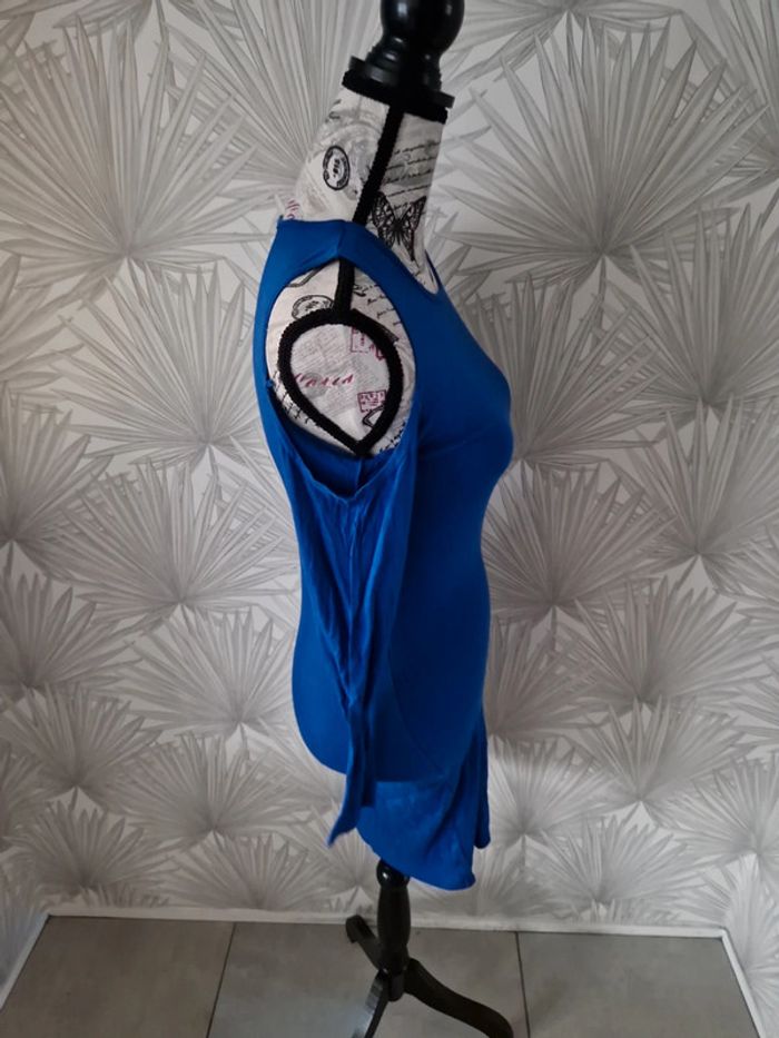 Jolie robe manches dénudées taille 36 - photo numéro 4
