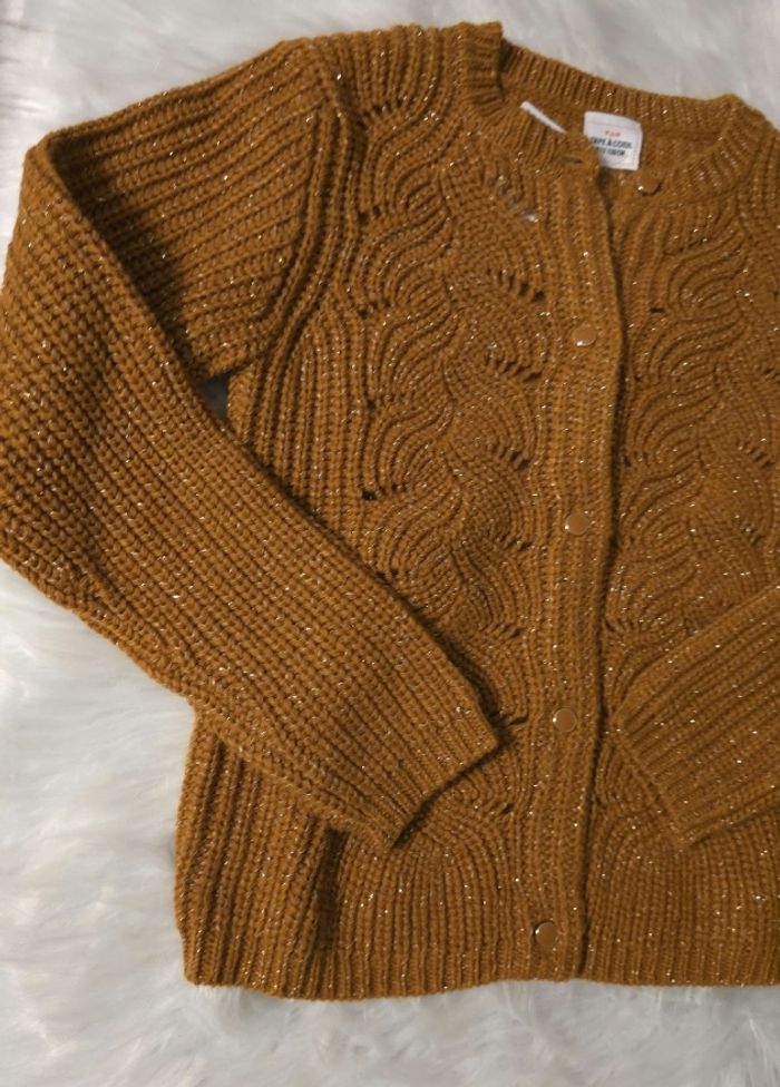 Neuf (non porté) 🏷😍🤩⚘️superbe  gilet 8 ans fille🤩😍⚘️ - photo numéro 6