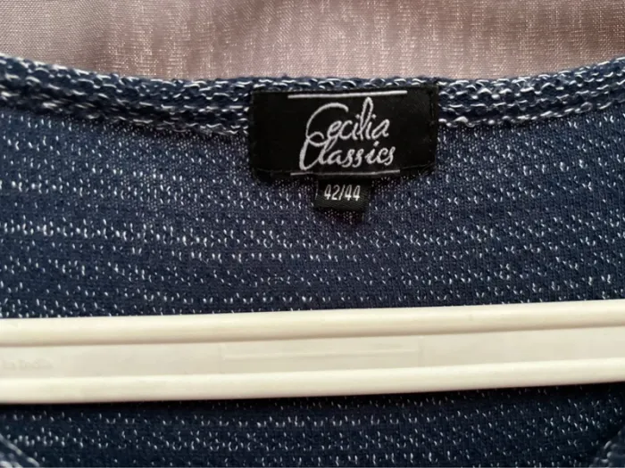 Robe  taille 42/44, robe femme, robe patineuse Cecilia classics. - photo numéro 2