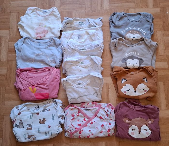 Lot vêtements fille 12 mois - photo numéro 3