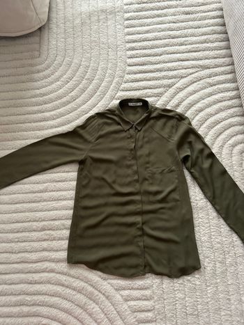 Chemise fluide kaki pull&bear   Taille M 