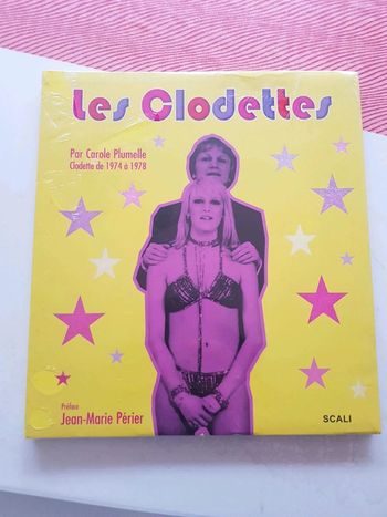 Livre collection neuf les clodettes