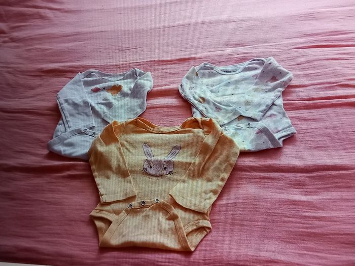 Lot de 24 bodys - photo numéro 3