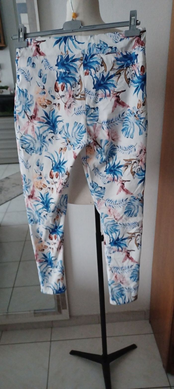 Très joli pantalon femme T M
