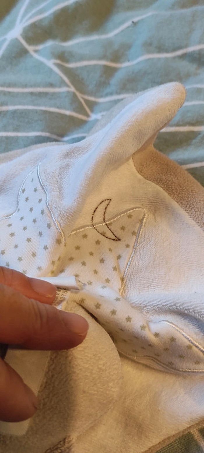 Doudou 🐻 ours beige blanc étoiles - photo numéro 5