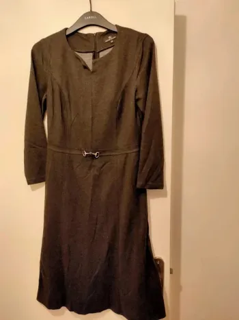 robe grise Oliver Grant T38