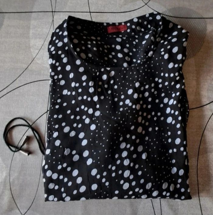 Blouse NEUVE pour femme taille 54 - photo numéro 4