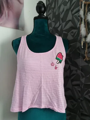Débardeur Crop top rayé rose clair et blanc avec breloques / fb sister / (L)