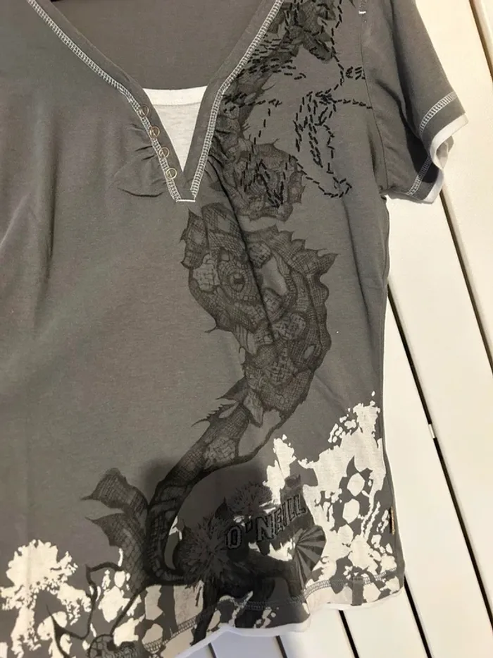 T-shirt O’Neill taille S état neuf - photo numéro 2
