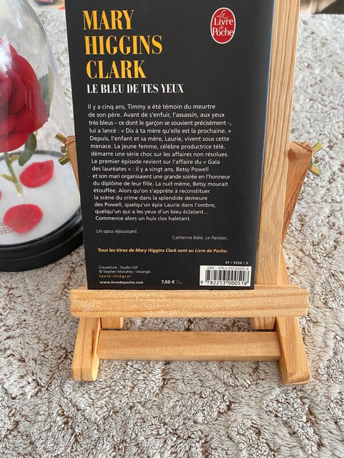 Livre le bleu de tes yeux Mary Higgins Clark - photo numéro 4