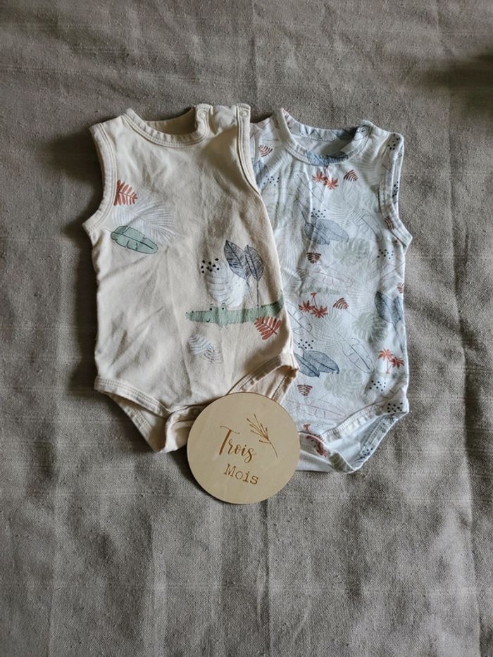 Lot de 2 bodys sans manches PB