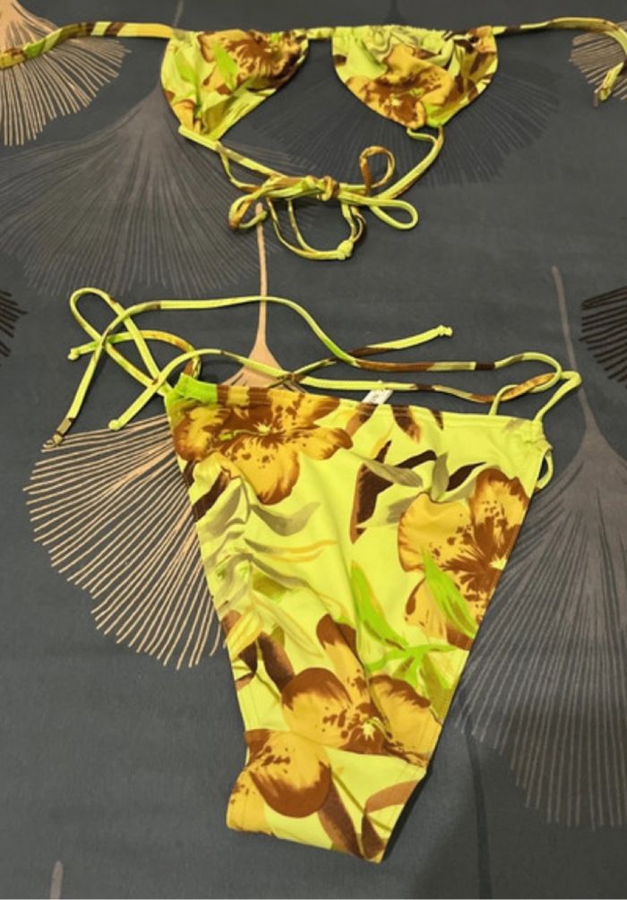Maillot de bain, deux pièces - photo numéro 3