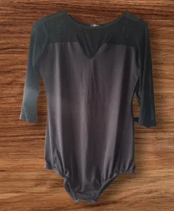 đ€ Body noir Ă©lĂ©gant avec dĂ©tails en tulle â Taille XL đ€