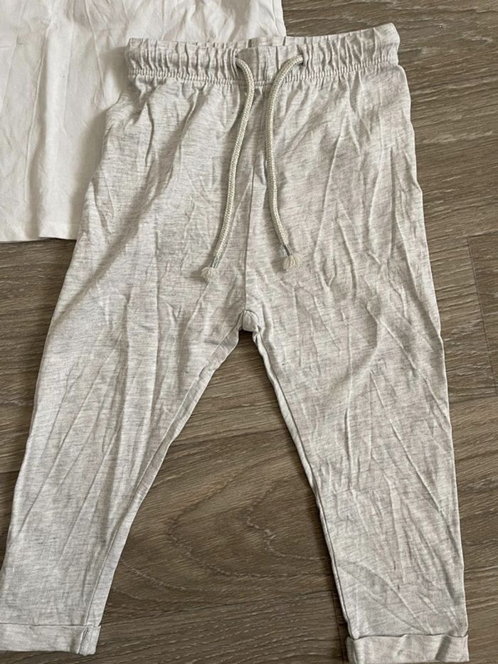 Ensemble t-shirt + pantalon 2 ans - photo numéro 3