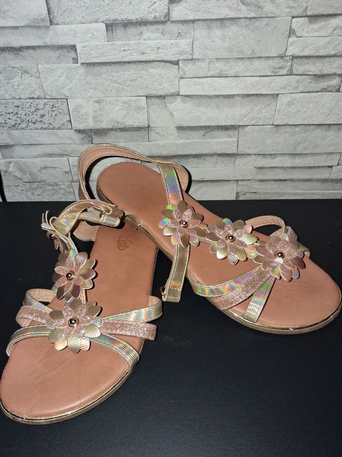 Lot de deux paires de sandales - photo numéro 2