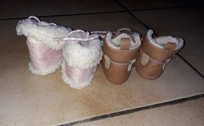2 paires de chaussures bébé - photo numéro 3