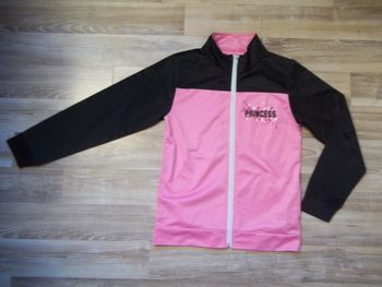 Veste sport(2) rose et noir "Little Princess" U-oxyg 112 ans/152 cm