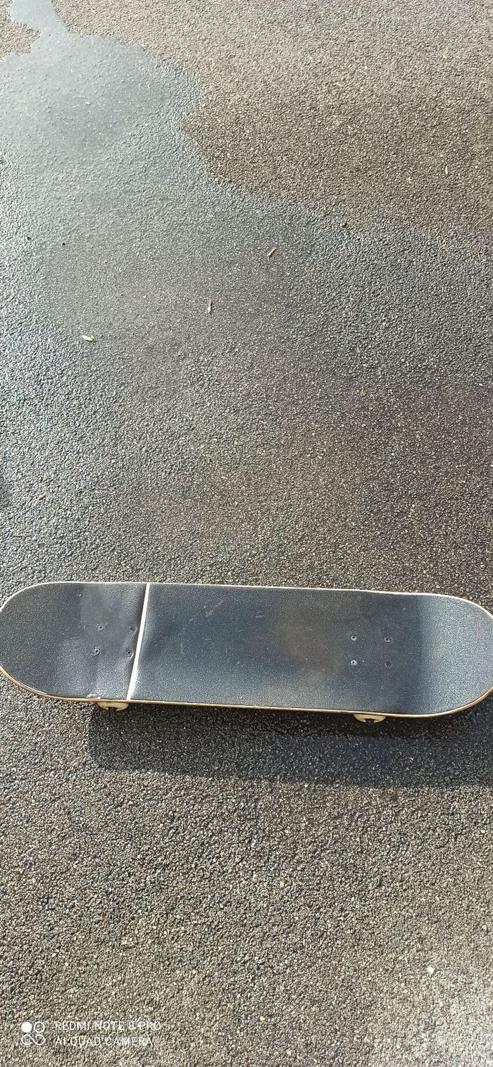 Skateboard