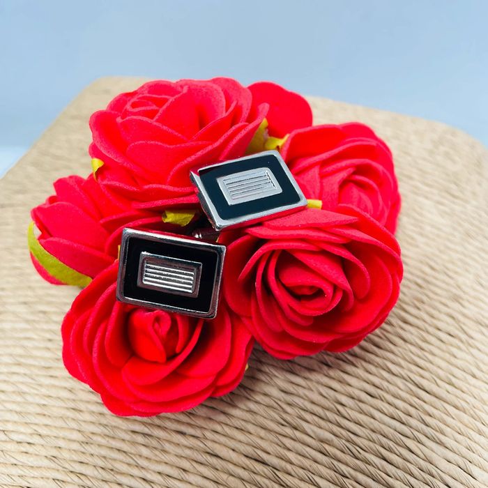 🔥 Lot 🔥 Boutons de manchettes chic et élégant. Neuf. Argenté et noir. - photo numéro 8