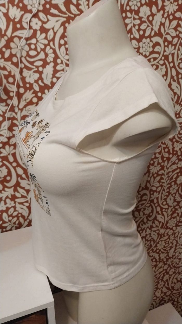 Tee-shirt fille T.34/36 - photo numéro 2