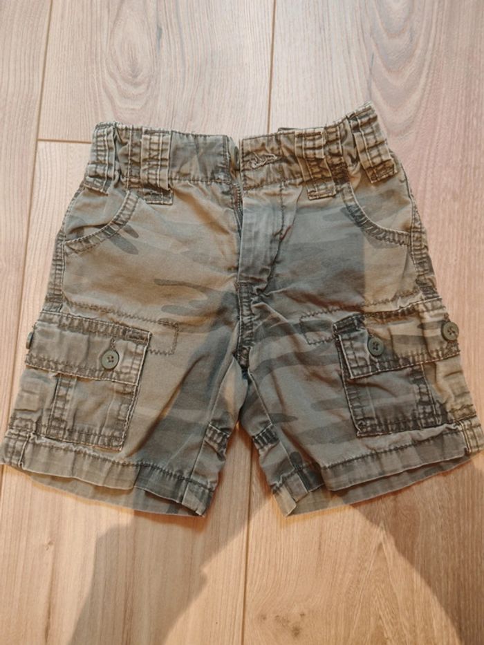 Short 2 ans