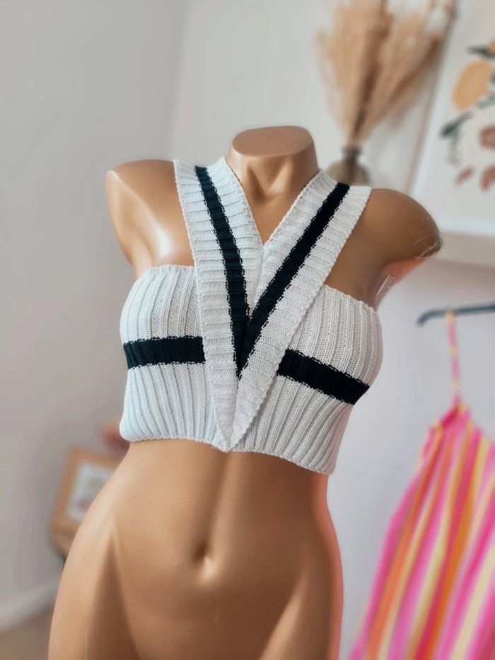 🤍🖤 Haut court en maille noir & blanc – NEUF 🖤🤍