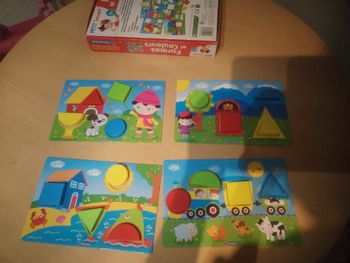 Jeu de formes et couleurs