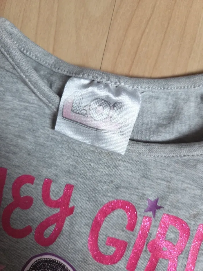 Tee shirt lol taille 3ans - photo numéro 2