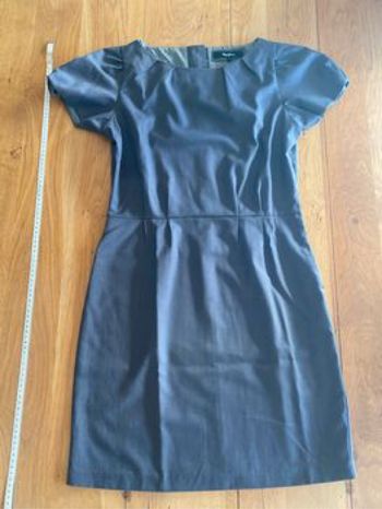 Robe cintrée taille L