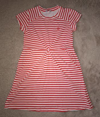 Robe rouge et blanche river Woods 10 ans