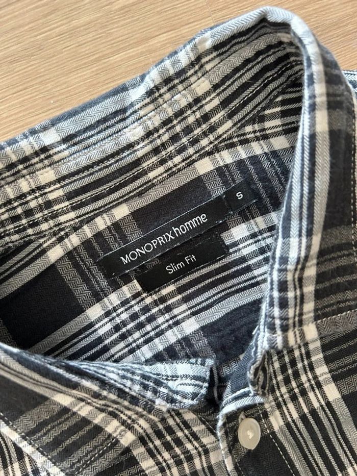 Chemise à carreaux noire et blanche - Taille S - Très bon état - photo numéro 3