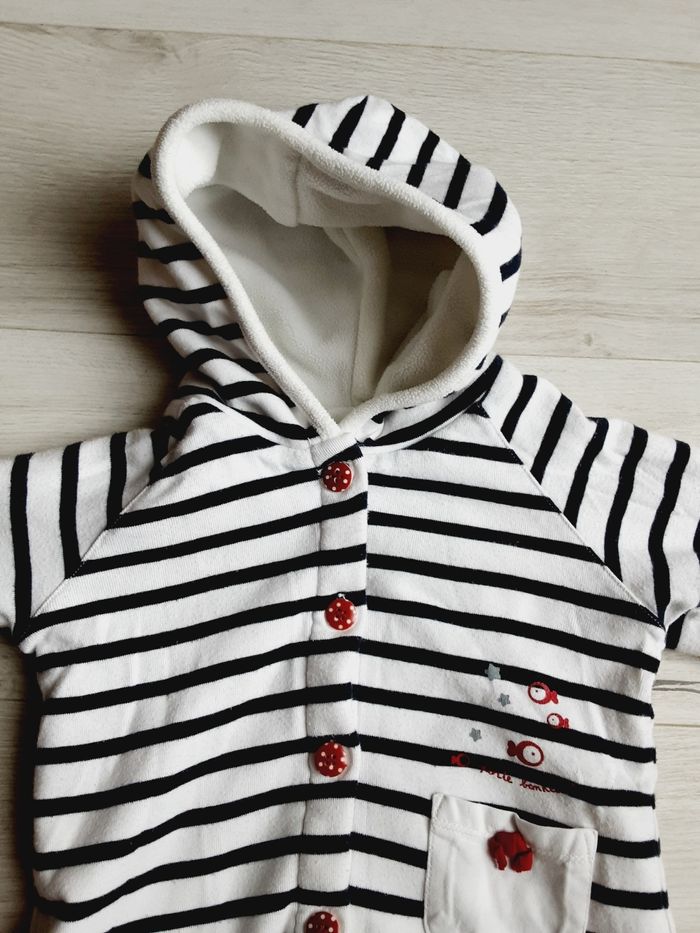 Vêtement bébé fille gilet rayé bleu marine et blanc à capuche Terre de marins 23 mois 2 ans - photo numéro 2