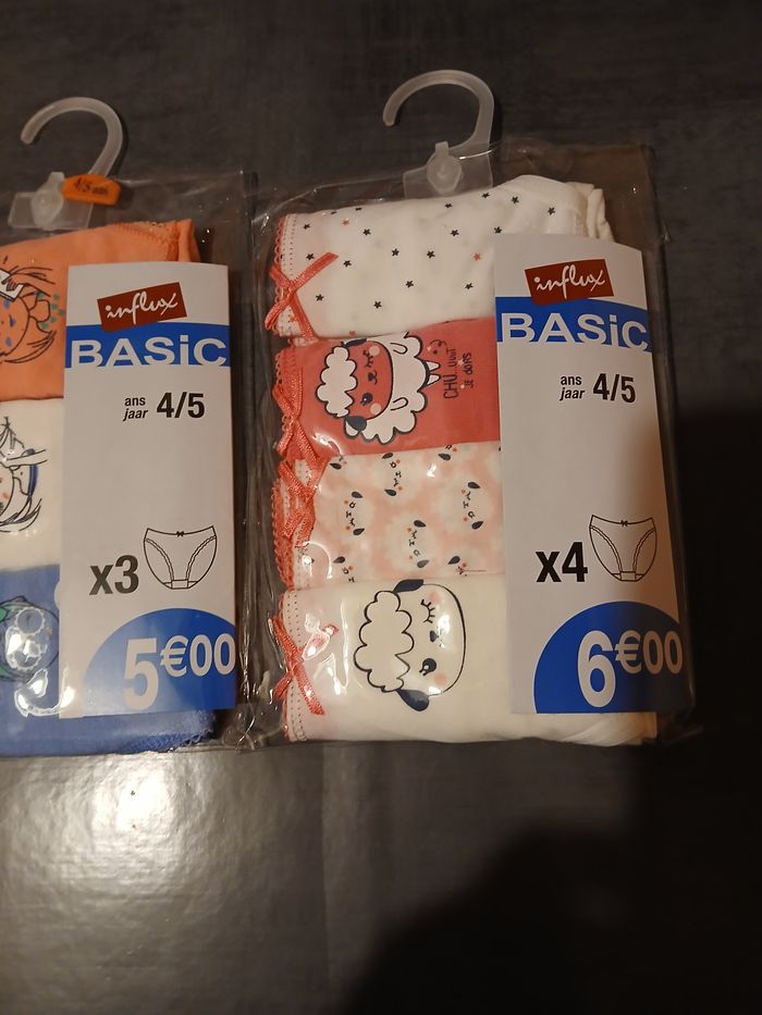 lot de sept culottes en coton 4/5 ans - photo numéro 2