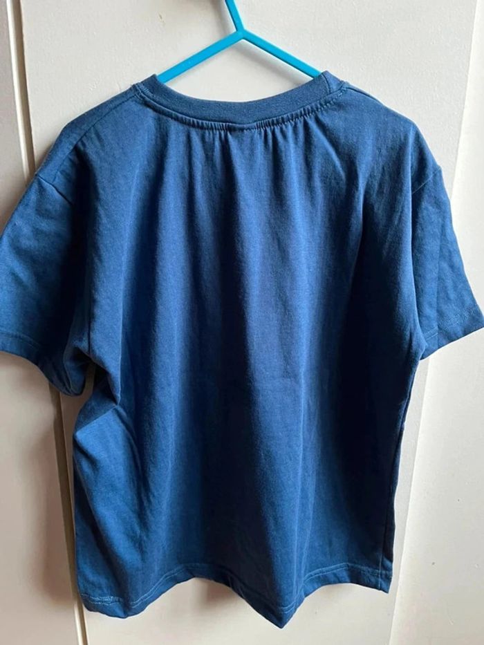 T shirt bleu marine taille 8 ans - photo numéro 2