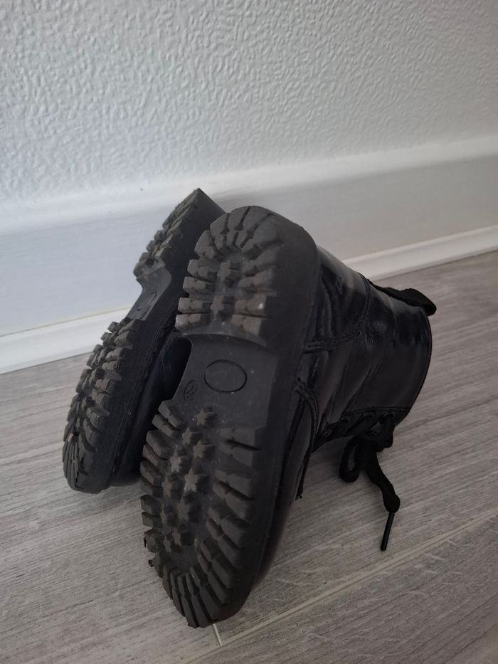 Chaussures montantes vernis - photo numéro 3