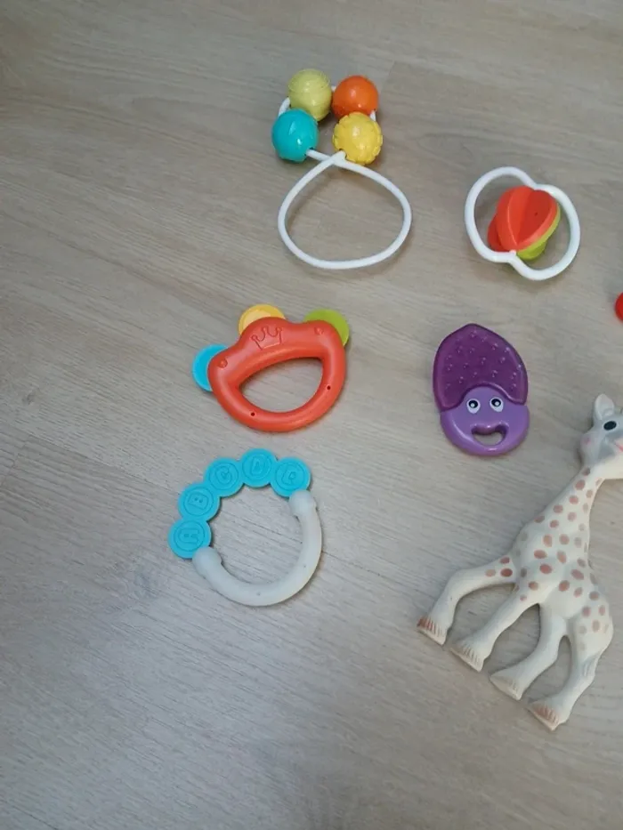 Lot de jouets 1er âge - photo numéro 2