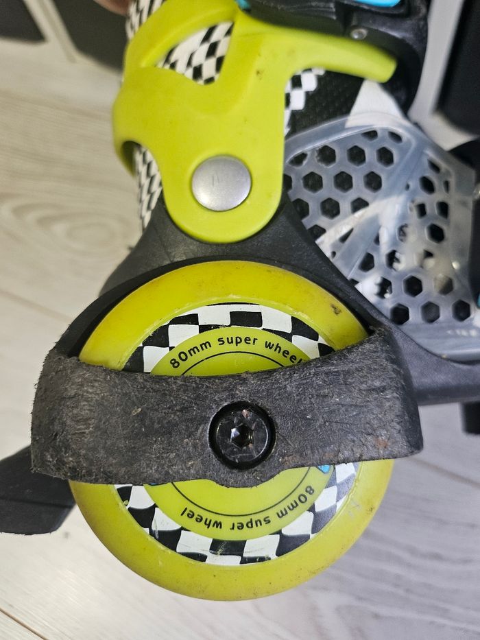 Roller taille 30/33 avigo - photo numéro 6