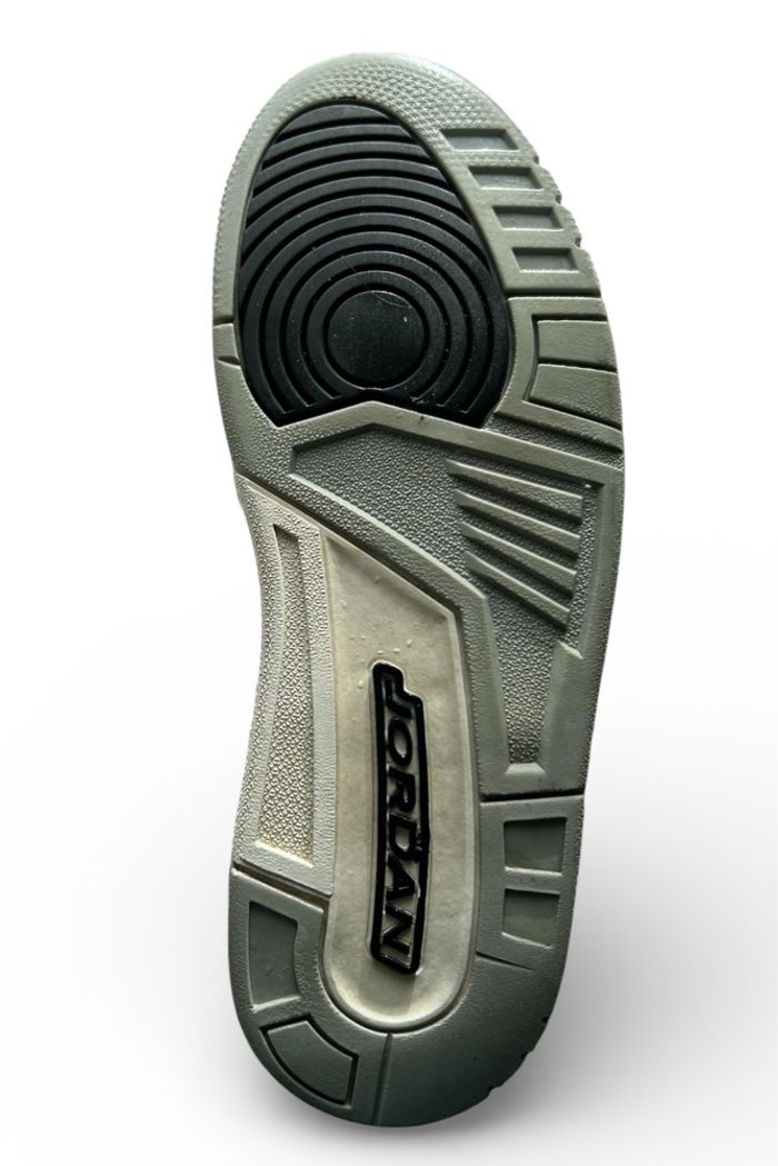 Baskets nike air max jordan legacy low pointure 40 - photo numéro 4