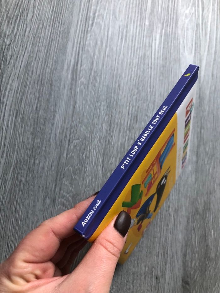 P’tit loup s’habille tout seul - photo numéro 2